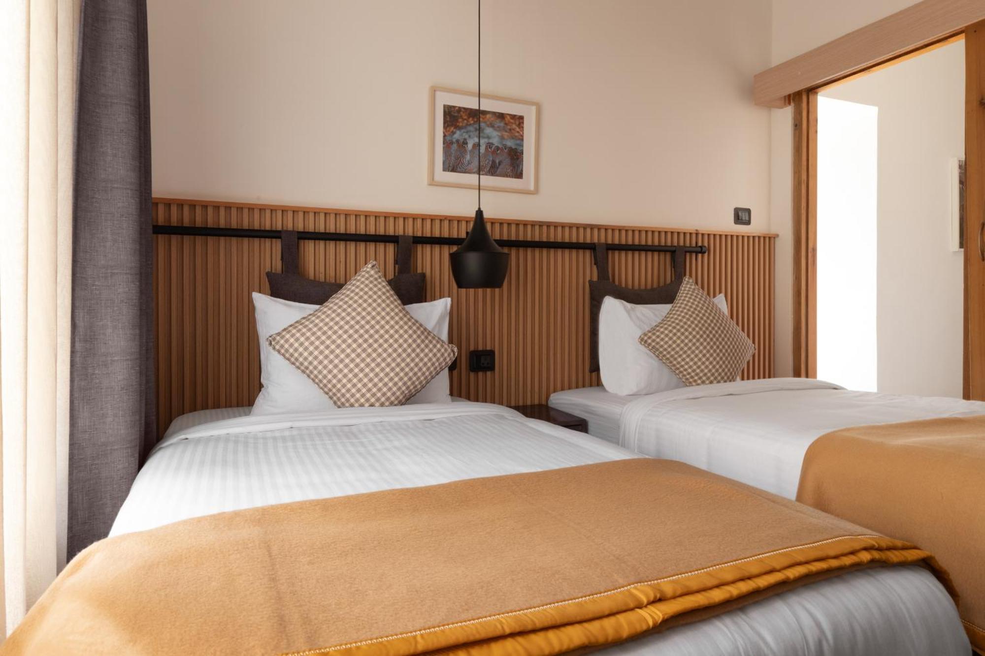 Hotel Dralha Thimphu Bagian luar foto