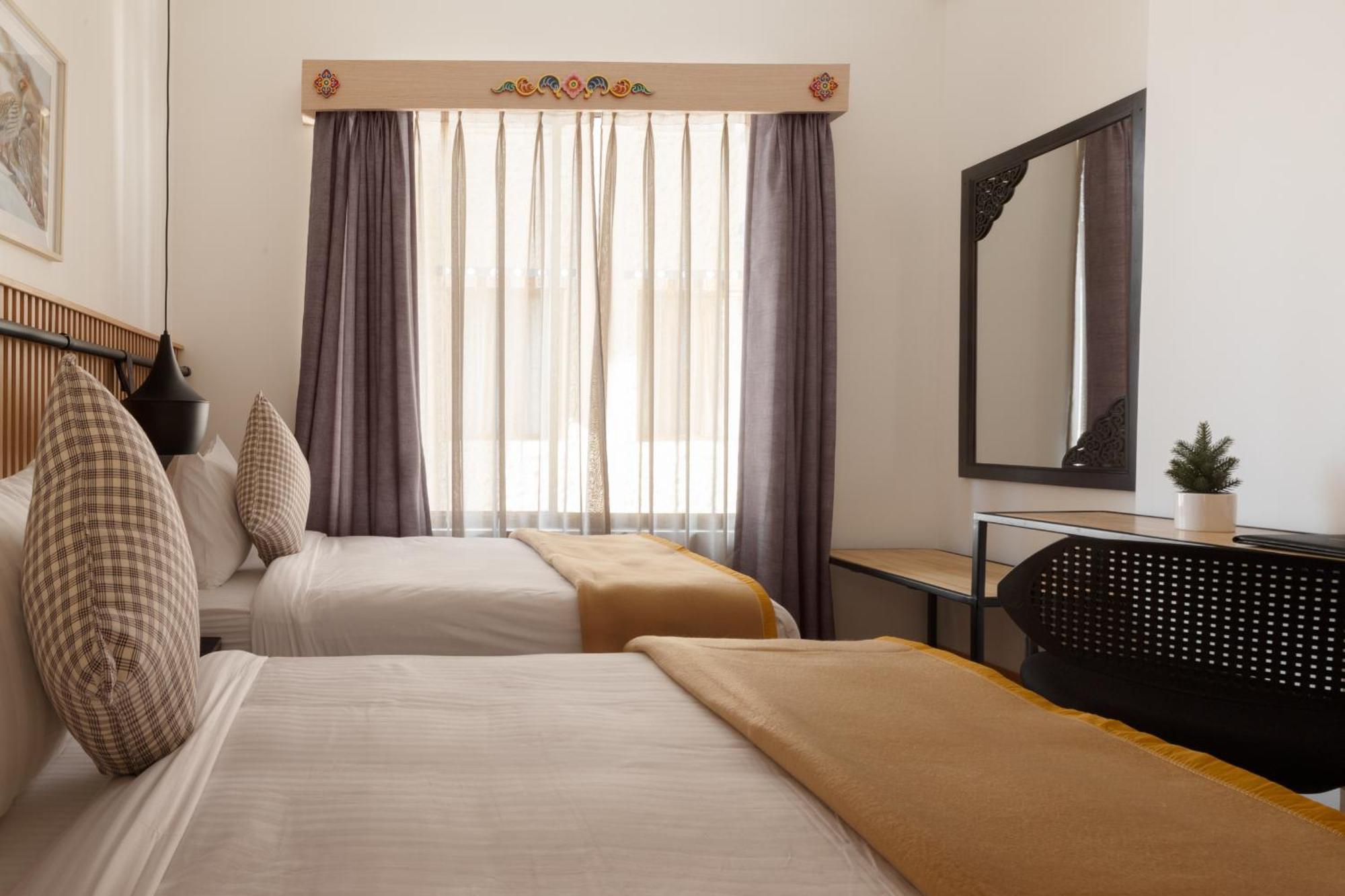 Hotel Dralha Thimphu Bagian luar foto