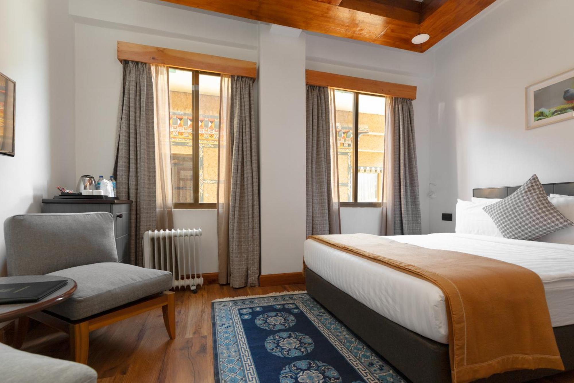 Hotel Dralha Thimphu Bagian luar foto